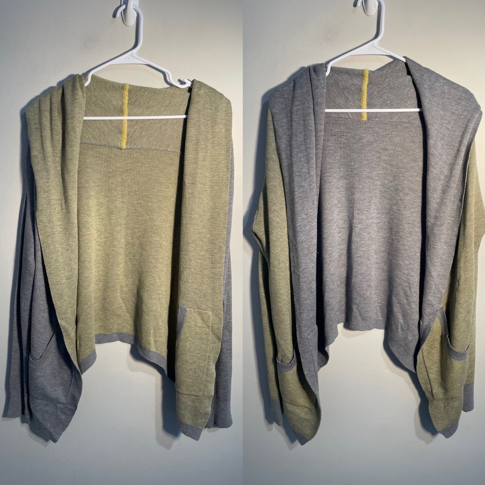 Lululemon Reversible Cabin Yogi Wrap Cardigan Gray/Yellow Athleisure Cozy Layer